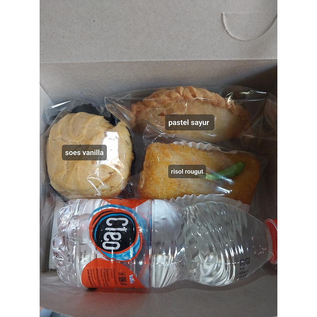 Snack box
