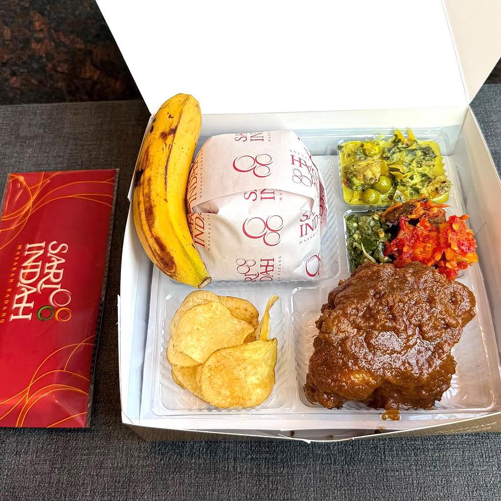 Nasi Box Padang Premium Sari Indah (Ayam Rendang)