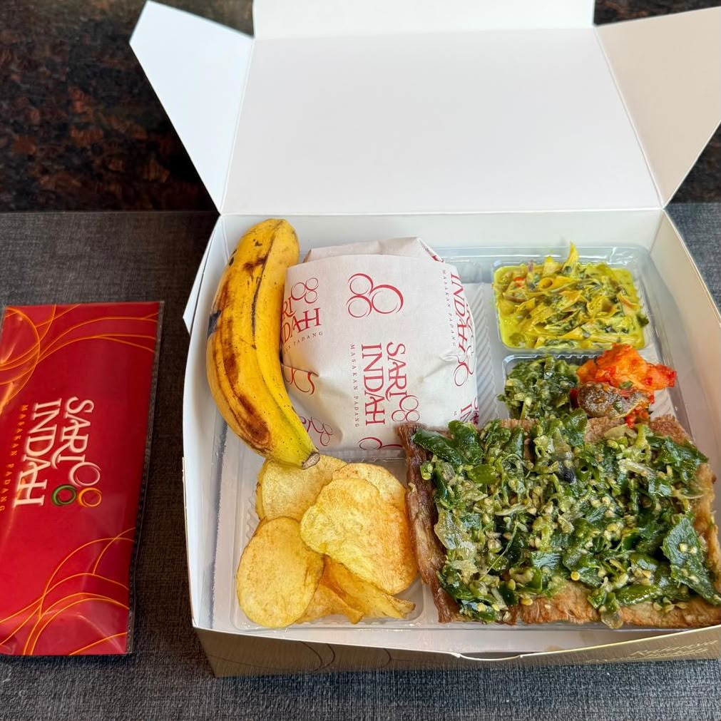 Nasi Box Padang Premium Sari Indah (Dendeng Cabe Ijo)