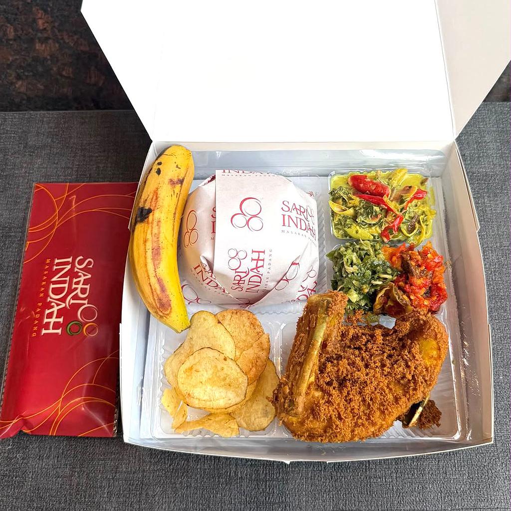 Paket Nasi Box + Snack Box Sari Indah Masakan Padang (Ayam Goreng)