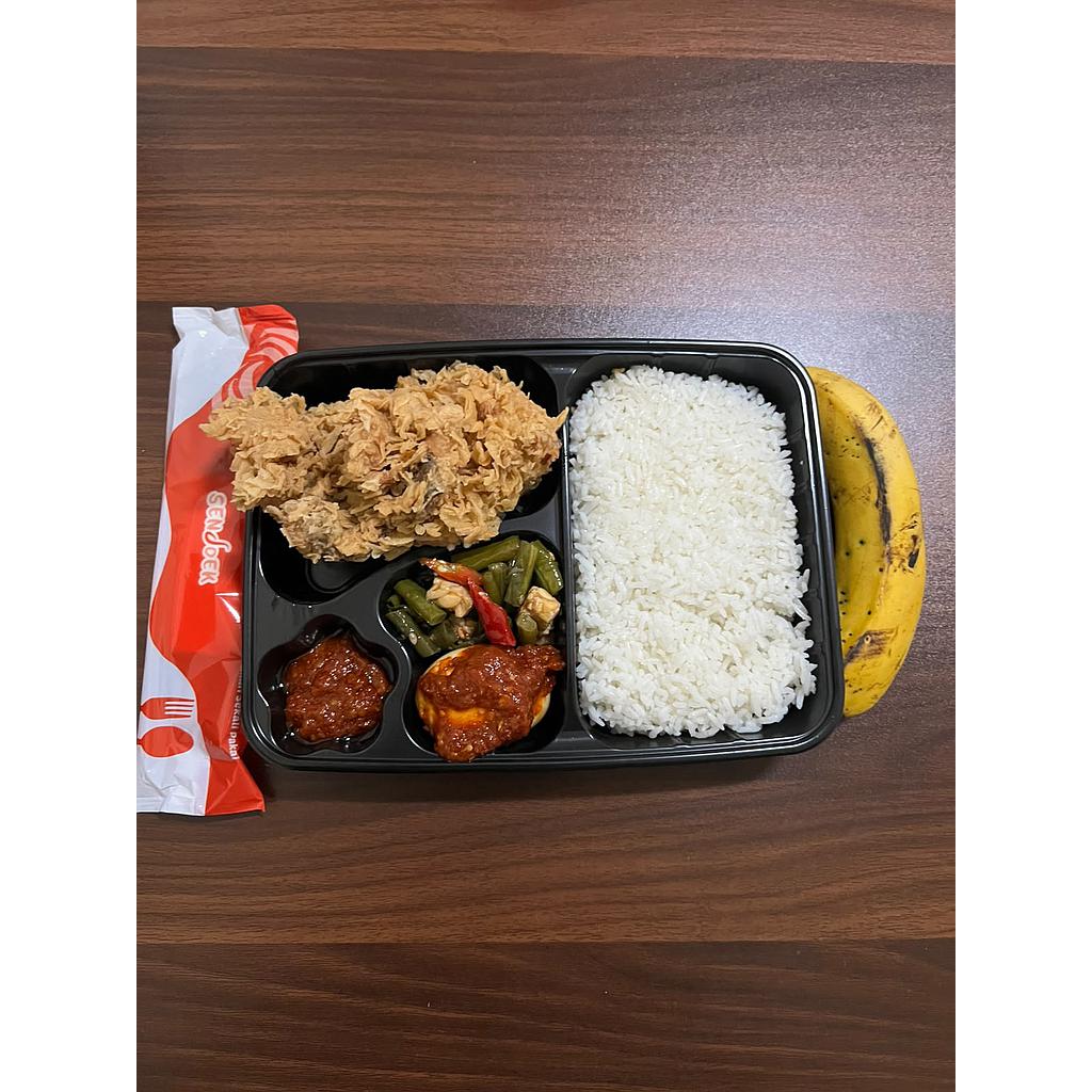 Paket nasi ayam crispy