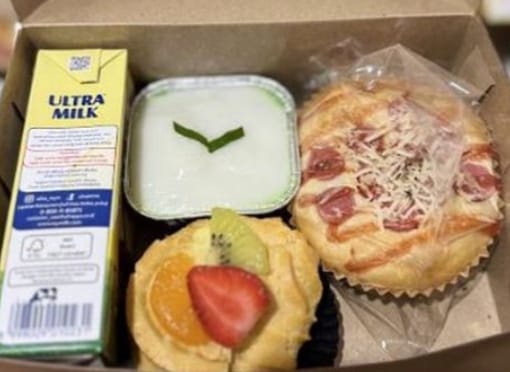 Snack box Istimewa_Azlyn Cake
