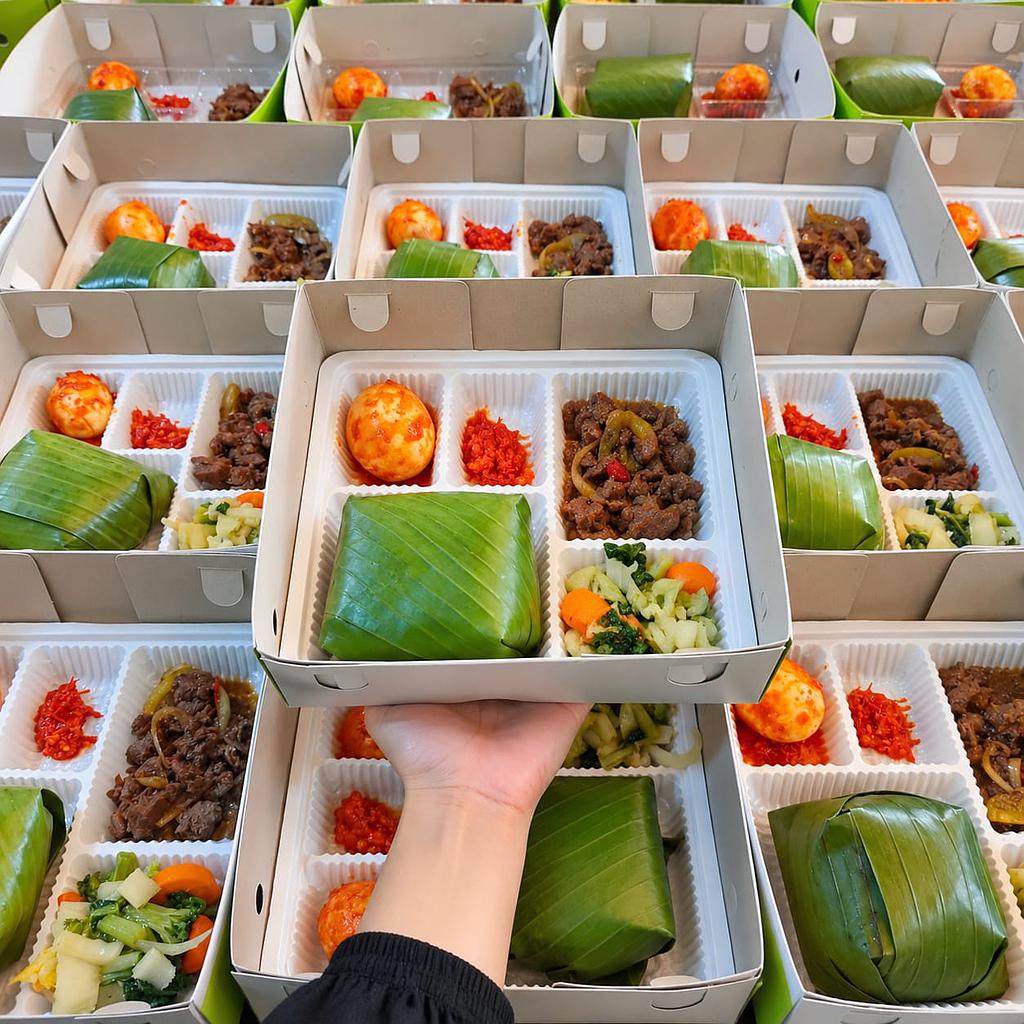 Paket Nasi Box Lengkap Sekar Gendis