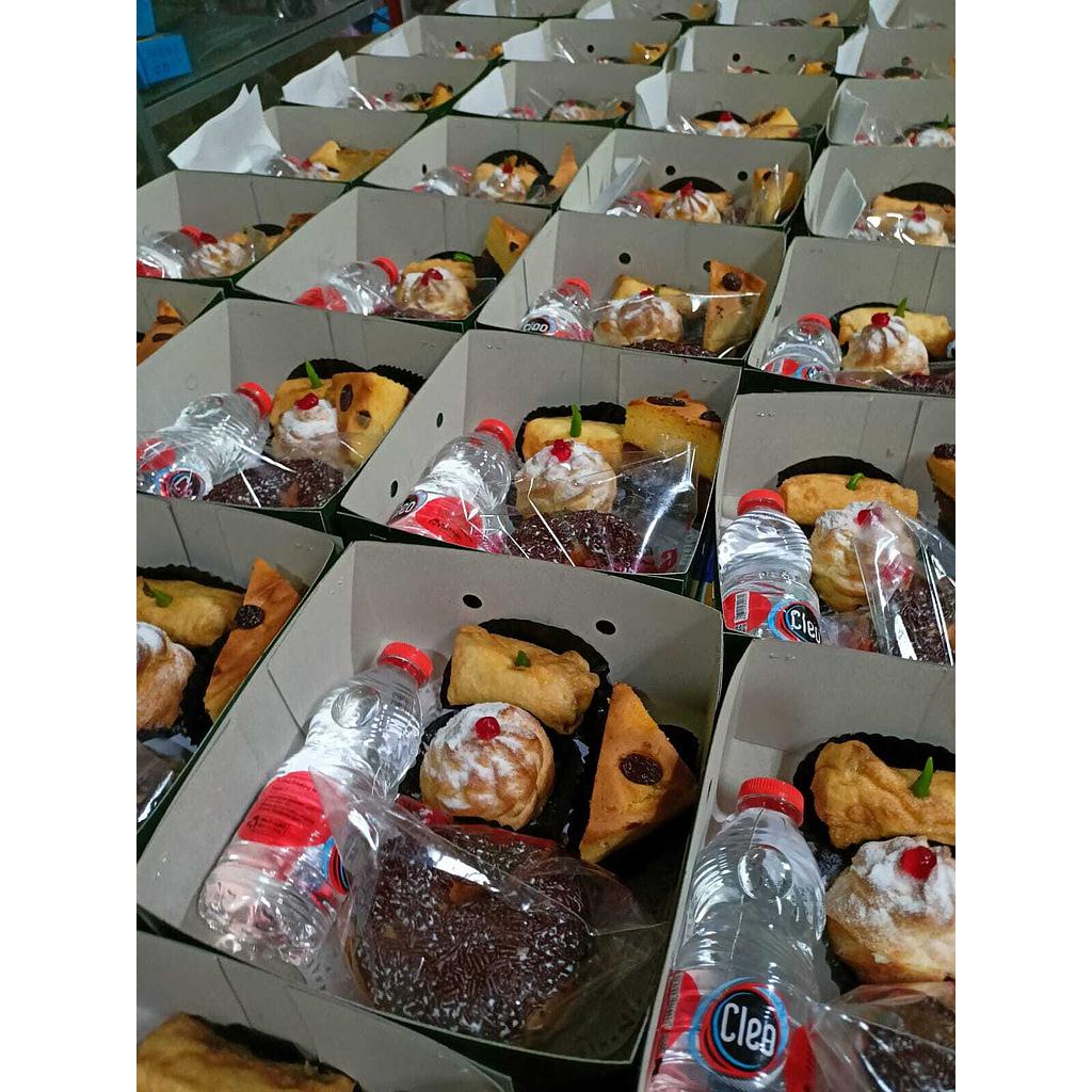 Snack Box Catering Rumahan Devi