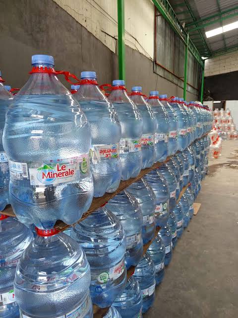 Le Minerale Galon