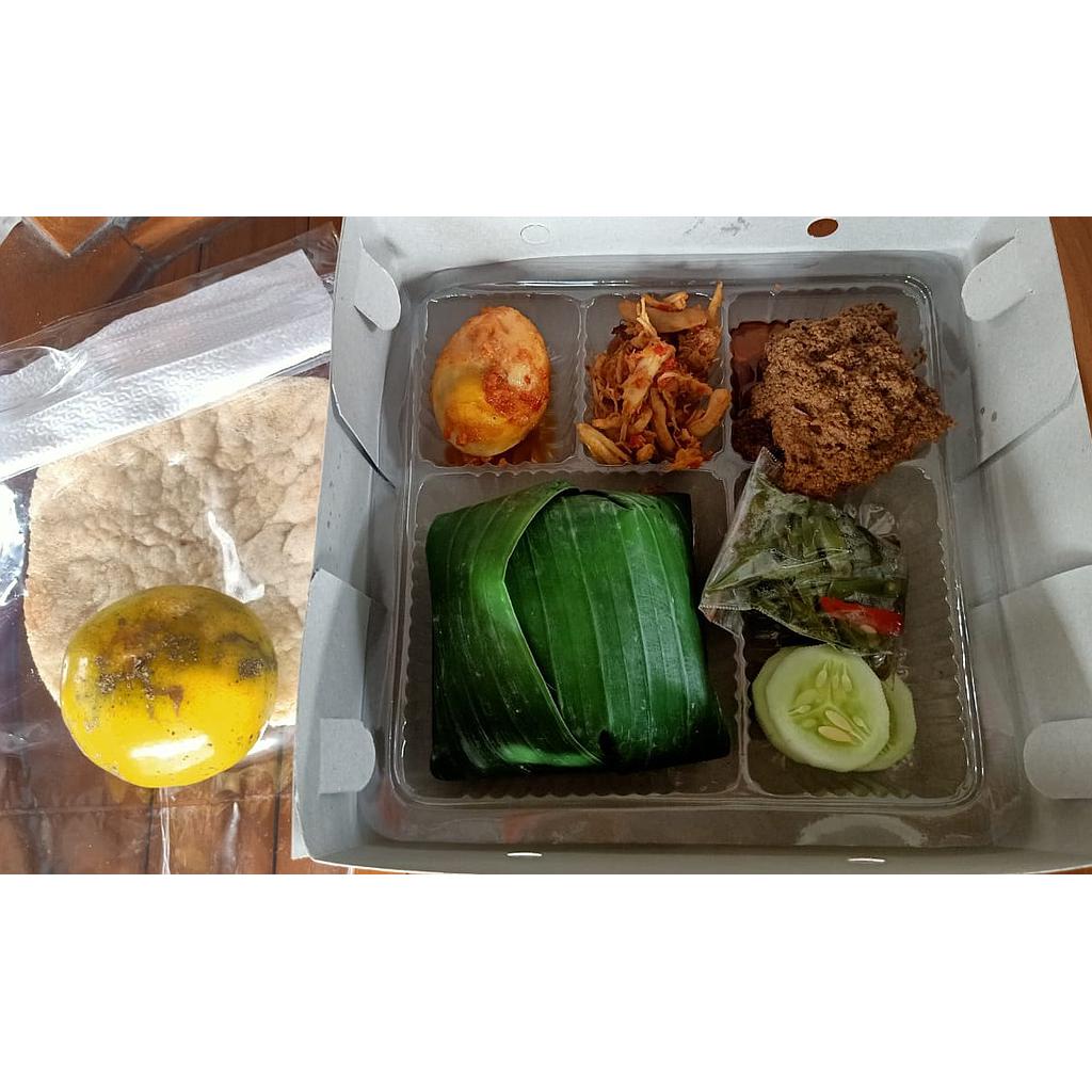 Nasi Box Paket B Kedai Hitam Putih