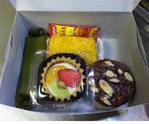 SNACK BOX AYAM BAKAR SEBELAH PAK RT