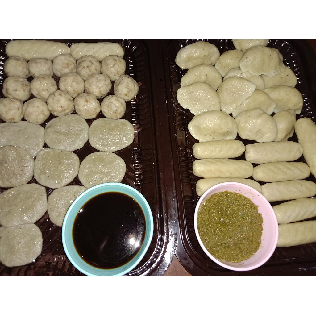 Empek2 ikan tenggiri. Empek2 telor, empek2 lenjar, empek2 adaan &amp; empek2 kulit