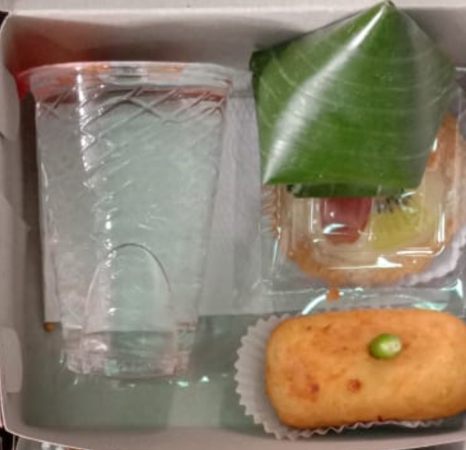 Snack box menu 8 by Dapur Catering