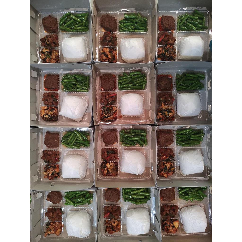 Sanny Culinary (Nasi Rames Rendang Daging + Ikan Suwir Sambal Sereh-Kemangi)