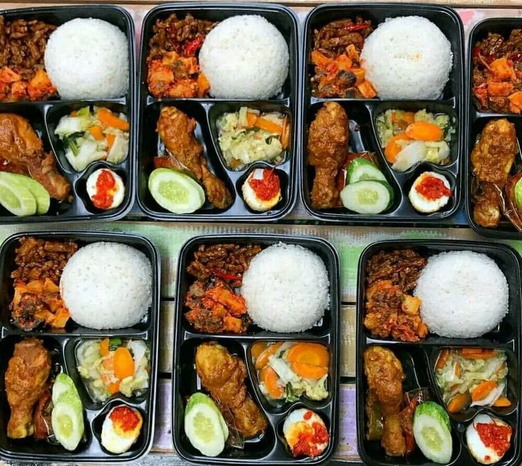 Lunch Box Ayam Bakar/Goreng