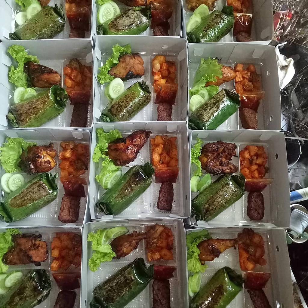 Nasi box Eva nasi bakar