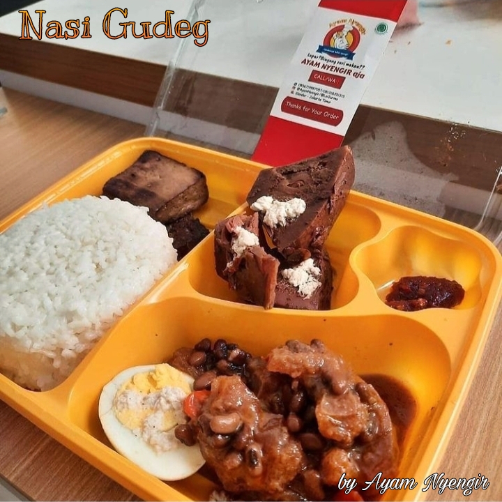 Nasi Gudeg By Ayam Nyengir