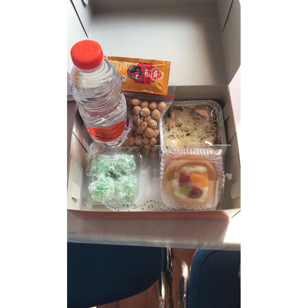 Snack Box Y&amp;Y