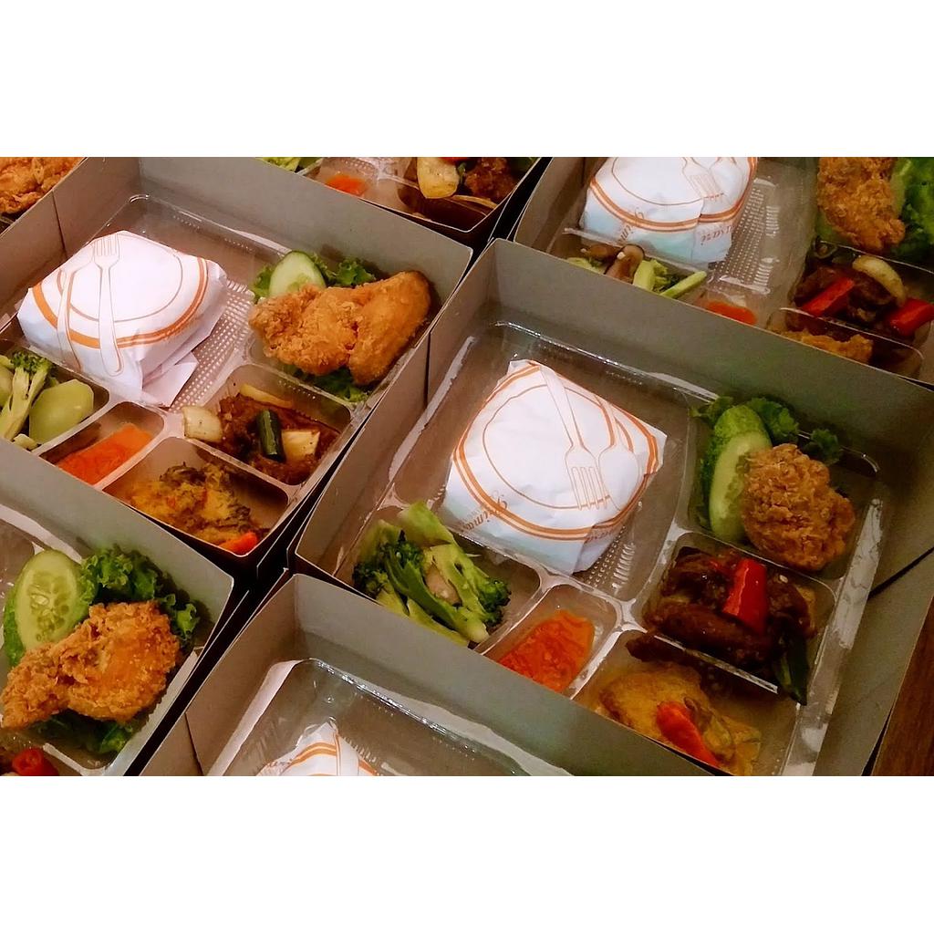 Paket Snack dan Nasi Box