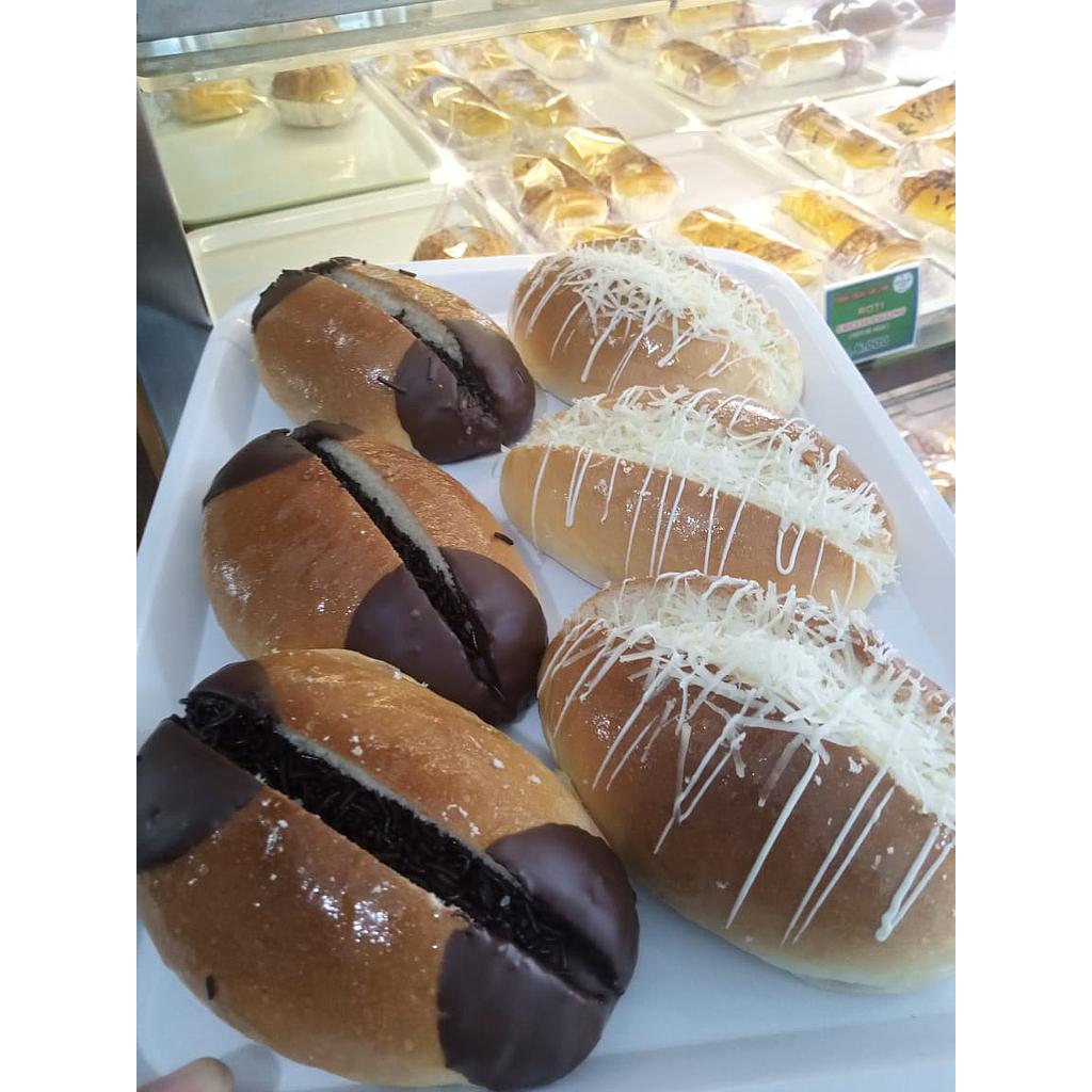 Roti coklat &amp; keju vanilla
