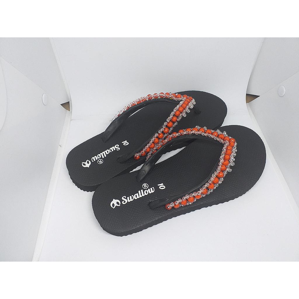 Sandal hias manik - manik