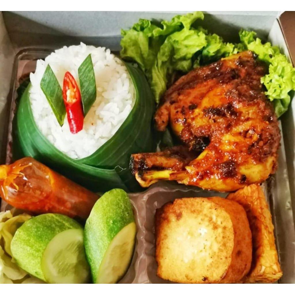 Nasibox ayam barbeque (Berliana Briliant)