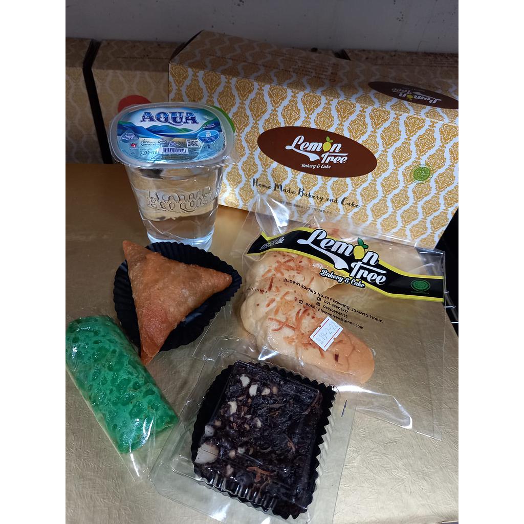 Paket Snack Box D Premium (Lemon Tree Bakery &amp; Cake)