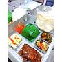 Paket Nasi Timbel Ayam Goreng Mentega - Tempe Cabe Hijau - Cah Kembang Kol - Pisang - Bihun Jamur Special - Sambal - Kerupuk - Puding - Aqua
