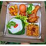 Nasi box ayam goreng