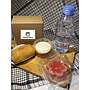 D'King & Queen Snack Box 1
